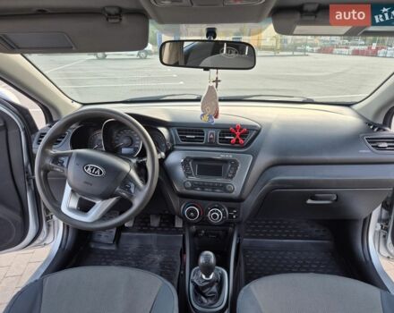Сірий Кіа Ріо, об'ємом двигуна 1.4 л та пробігом 162 тис. км за 6400 $, фото 19 на Automoto.ua