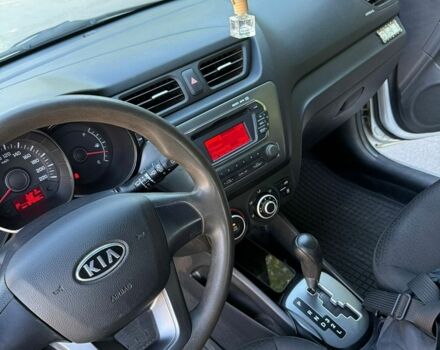 Серый Киа Рио, объемом двигателя 1.6 л и пробегом 125 тыс. км за 7700 $, фото 27 на Automoto.ua