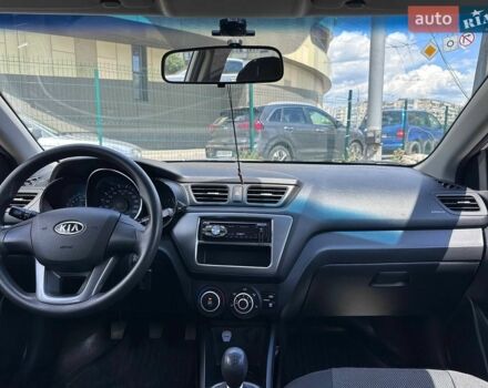 Серый Киа Рио, объемом двигателя 1.4 л и пробегом 62 тыс. км за 7990 $, фото 12 на Automoto.ua