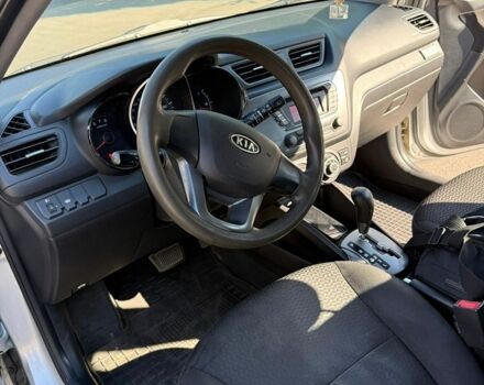Серый Киа Рио, объемом двигателя 1.6 л и пробегом 125 тыс. км за 7700 $, фото 14 на Automoto.ua