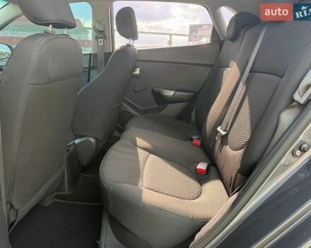 Серый Киа Рио, объемом двигателя 1.4 л и пробегом 186 тыс. км за 6790 $, фото 19 на Automoto.ua