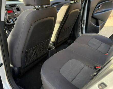 Серый Киа Рио, объемом двигателя 1.59 л и пробегом 138 тыс. км за 7800 $, фото 15 на Automoto.ua