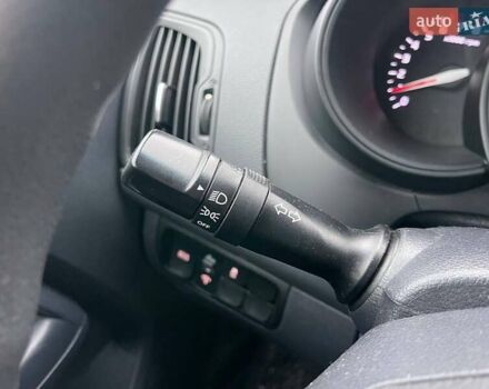 Сірий Кіа Ріо, об'ємом двигуна 1.59 л та пробігом 138 тис. км за 8190 $, фото 17 на Automoto.ua