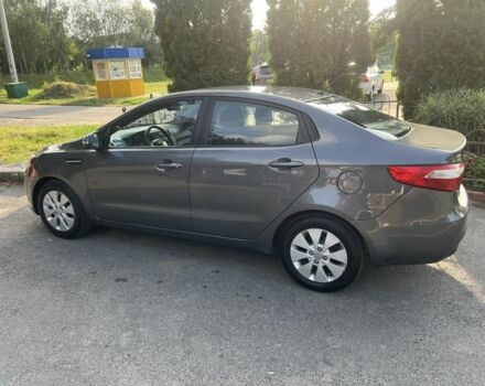 Сірий Кіа Ріо, об'ємом двигуна 1.6 л та пробігом 150 тис. км за 7200 $, фото 2 на Automoto.ua