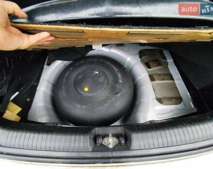 Серый Киа Рио, объемом двигателя 1.6 л и пробегом 218 тыс. км за 6500 $, фото 11 на Automoto.ua