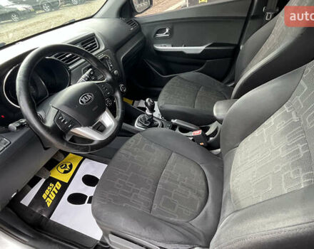 Серый Киа Рио, объемом двигателя 1.59 л и пробегом 218 тыс. км за 8500 $, фото 13 на Automoto.ua