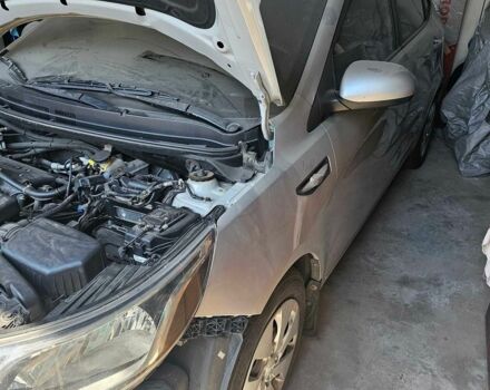 Серый Киа Рио, объемом двигателя 1.4 л и пробегом 103 тыс. км за 3300 $, фото 2 на Automoto.ua
