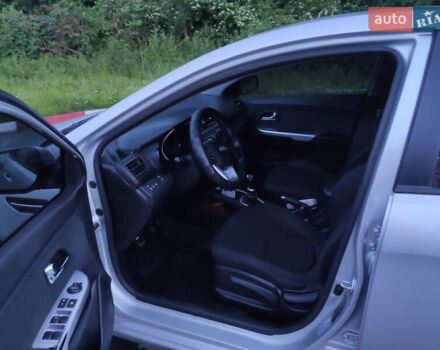 Серый Киа Рио, объемом двигателя 1.6 л и пробегом 217 тыс. км за 8000 $, фото 9 на Automoto.ua