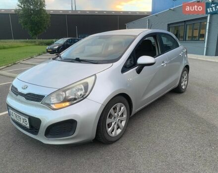 Сірий Кіа Ріо, об'ємом двигуна 1.12 л та пробігом 205 тис. км за 5500 $, фото 3 на Automoto.ua
