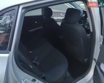 Серый Киа Рио, объемом двигателя 1.6 л и пробегом 217 тыс. км за 8000 $, фото 6 на Automoto.ua