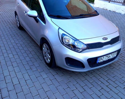 Серый Киа Рио, объемом двигателя 1.6 л и пробегом 267 тыс. км за 6000 $, фото 1 на Automoto.ua