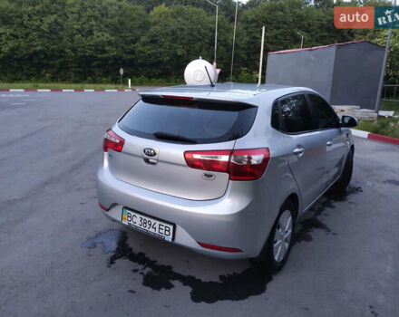 Серый Киа Рио, объемом двигателя 1.6 л и пробегом 217 тыс. км за 8000 $, фото 2 на Automoto.ua