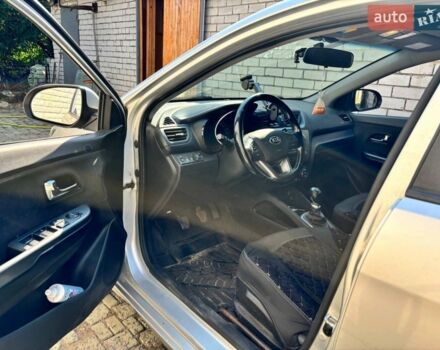 Серый Киа Рио, объемом двигателя 1.59 л и пробегом 145 тыс. км за 8800 $, фото 10 на Automoto.ua