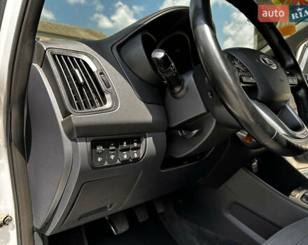 Серый Киа Рио, объемом двигателя 1.1 л и пробегом 190 тыс. км за 5999 $, фото 26 на Automoto.ua
