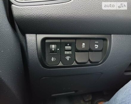 Сірий Кіа Ріо, об'ємом двигуна 1.12 л та пробігом 196 тис. км за 7500 $, фото 15 на Automoto.ua