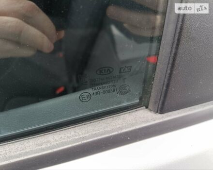 Сірий Кіа Ріо, об'ємом двигуна 1.12 л та пробігом 202 тис. км за 5600 $, фото 21 на Automoto.ua