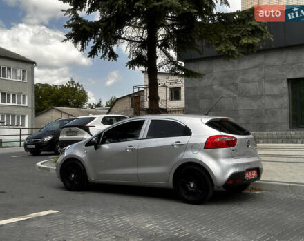 Серый Киа Рио, объемом двигателя 1.1 л и пробегом 190 тыс. км за 5999 $, фото 8 на Automoto.ua