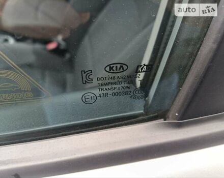 Сірий Кіа Ріо, об'ємом двигуна 1.12 л та пробігом 196 тис. км за 7500 $, фото 24 на Automoto.ua
