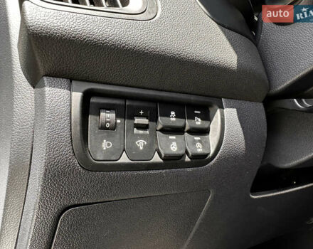 Серый Киа Рио, объемом двигателя 1.1 л и пробегом 190 тыс. км за 5999 $, фото 25 на Automoto.ua