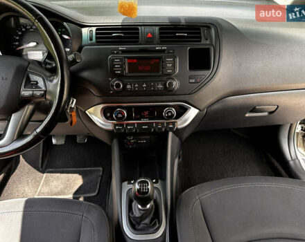 Серый Киа Рио, объемом двигателя 1.1 л и пробегом 190 тыс. км за 5999 $, фото 33 на Automoto.ua