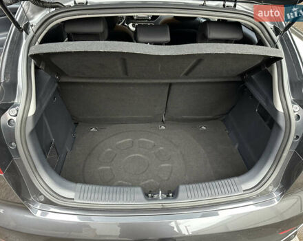 Серый Киа Рио, объемом двигателя 1.4 л и пробегом 56 тыс. км за 10800 $, фото 16 на Automoto.ua