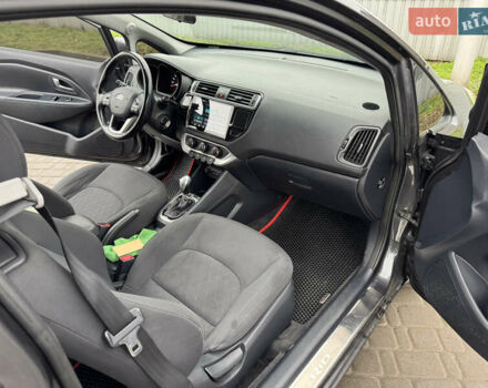 Серый Киа Рио, объемом двигателя 1.4 л и пробегом 85 тыс. км за 10999 $, фото 21 на Automoto.ua