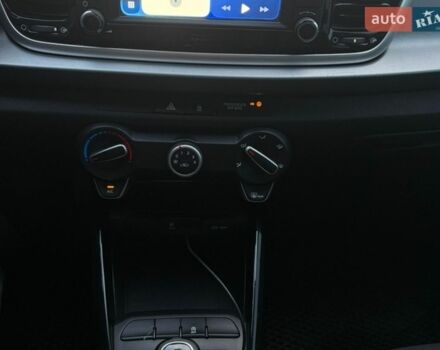 Сірий Кіа Ріо, об'ємом двигуна 1.4 л та пробігом 160 тис. км за 10500 $, фото 10 на Automoto.ua