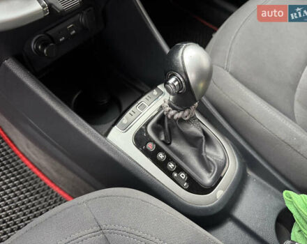 Серый Киа Рио, объемом двигателя 1.4 л и пробегом 85 тыс. км за 10999 $, фото 24 на Automoto.ua