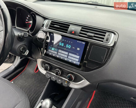 Серый Киа Рио, объемом двигателя 1.4 л и пробегом 85 тыс. км за 10999 $, фото 20 на Automoto.ua