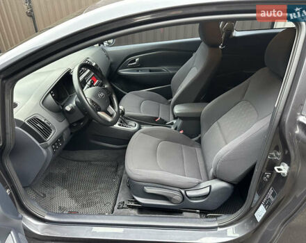 Серый Киа Рио, объемом двигателя 1.4 л и пробегом 56 тыс. км за 10800 $, фото 9 на Automoto.ua