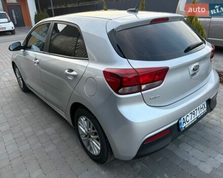 Сірий Кіа Ріо, об'ємом двигуна 1.4 л та пробігом 160 тис. км за 10500 $, фото 7 на Automoto.ua