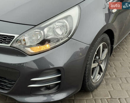 Серый Киа Рио, объемом двигателя 1.4 л и пробегом 85 тыс. км за 10999 $, фото 4 на Automoto.ua