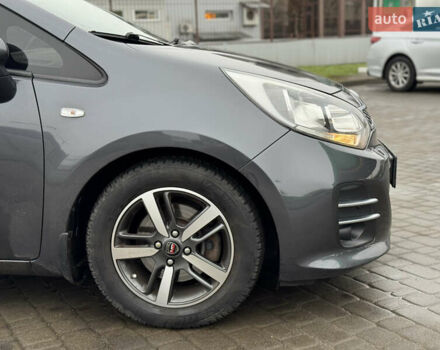 Серый Киа Рио, объемом двигателя 1.4 л и пробегом 85 тыс. км за 10999 $, фото 10 на Automoto.ua