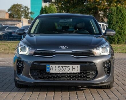 Серый Киа Рио, объемом двигателя 1.37 л и пробегом 105 тыс. км за 13000 $, фото 1 на Automoto.ua