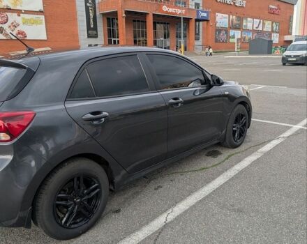 Сірий Кіа Ріо, об'ємом двигуна 1.25 л та пробігом 150 тис. км за 12500 $, фото 9 на Automoto.ua