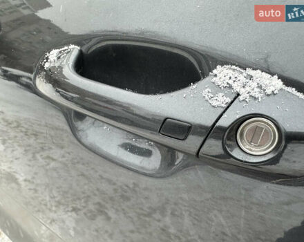 Серый Киа Рио, объемом двигателя 1.37 л и пробегом 75 тыс. км за 7700 $, фото 11 на Automoto.ua