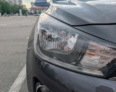 Сірий Кіа Ріо, об'ємом двигуна 1.25 л та пробігом 150 тис. км за 12500 $, фото 2 на Automoto.ua