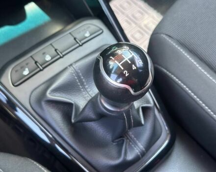 Серый Киа Рио, объемом двигателя 1.3 л и пробегом 90 тыс. км за 10200 $, фото 13 на Automoto.ua