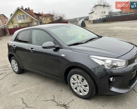 Серый Киа Рио, объемом двигателя 1.4 л и пробегом 91 тыс. км за 12000 $, фото 4 на Automoto.ua