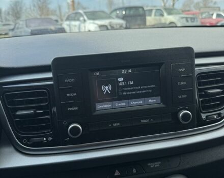 Серый Киа Рио, объемом двигателя 1.4 л и пробегом 75 тыс. км за 12000 $, фото 7 на Automoto.ua