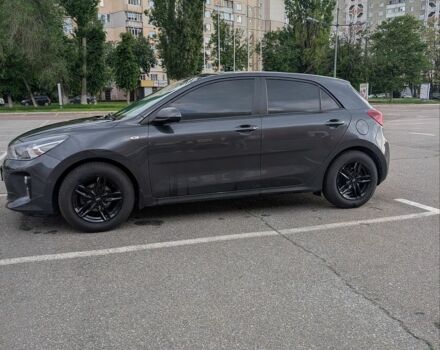Сірий Кіа Ріо, об'ємом двигуна 1.25 л та пробігом 150 тис. км за 12500 $, фото 7 на Automoto.ua
