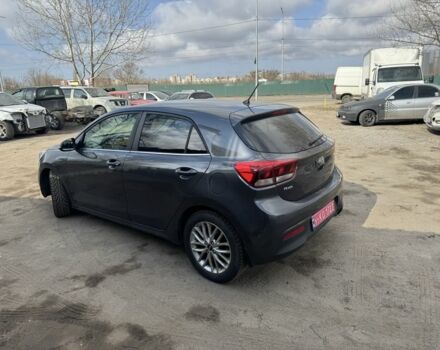 Серый Киа Рио, объемом двигателя 1.4 л и пробегом 75 тыс. км за 12000 $, фото 2 на Automoto.ua