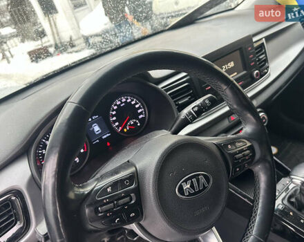 Серый Киа Рио, объемом двигателя 1.37 л и пробегом 75 тыс. км за 7700 $, фото 14 на Automoto.ua