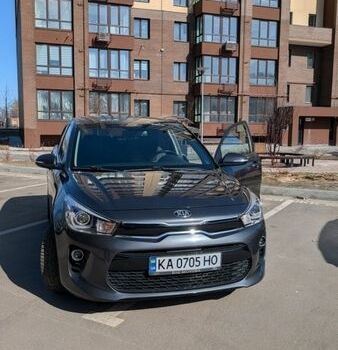 Серый Киа Рио, объемом двигателя 1.37 л и пробегом 88 тыс. км за 13700 $, фото 2 на Automoto.ua