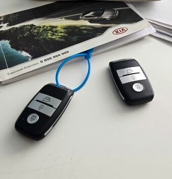 Серый Киа Рио, объемом двигателя 1.37 л и пробегом 88 тыс. км за 13700 $, фото 26 на Automoto.ua