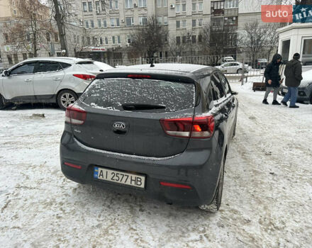 Серый Киа Рио, объемом двигателя 1.37 л и пробегом 75 тыс. км за 7700 $, фото 4 на Automoto.ua