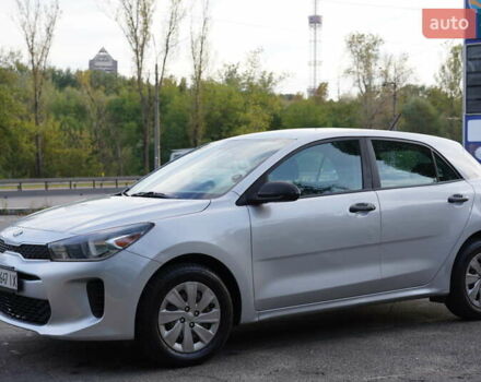 Серый Киа Рио, объемом двигателя 1.59 л и пробегом 80 тыс. км за 7900 $, фото 2 на Automoto.ua