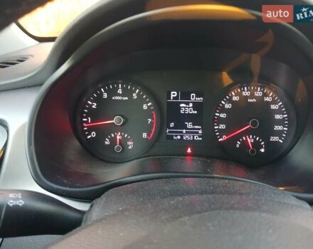Серый Киа Рио, объемом двигателя 1.37 л и пробегом 125 тыс. км за 12000 $, фото 2 на Automoto.ua