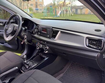Серый Киа Рио, объемом двигателя 1.2 л и пробегом 87 тыс. км за 10250 $, фото 10 на Automoto.ua