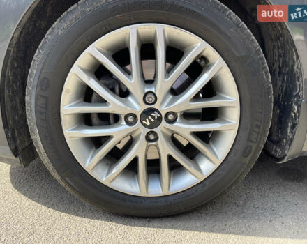 Серый Киа Рио, объемом двигателя 1.4 л и пробегом 33 тыс. км за 14500 $, фото 50 на Automoto.ua